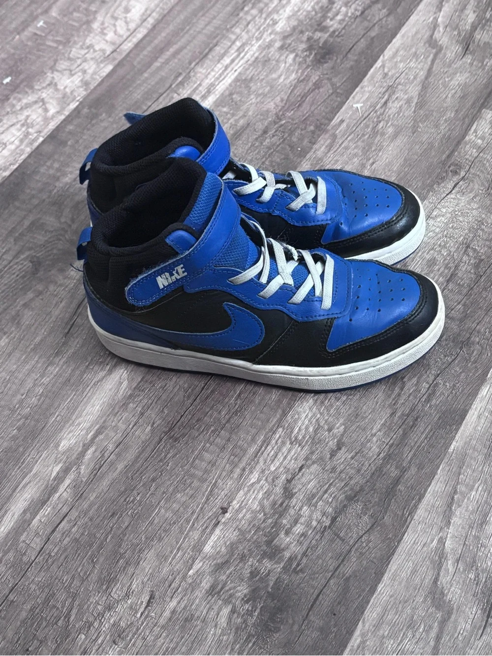 Nike Kids High-Top Sneakers in Blue and Black
